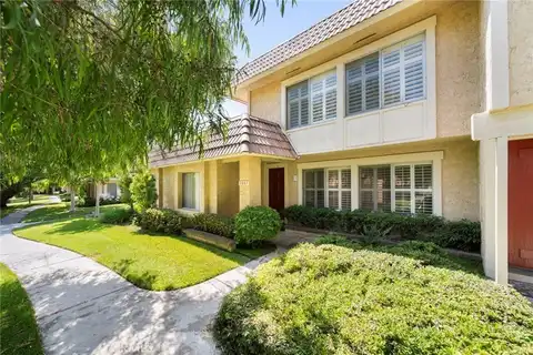 7667 Whitewater Drive, Huntington Beach, CA 92648