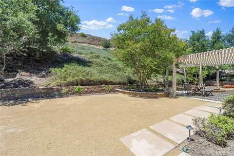 2 Swallows Lane, Trabuco Canyon, CA 92679