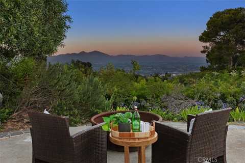 3180 Mountain View Drive, Laguna Beach, CA 92651