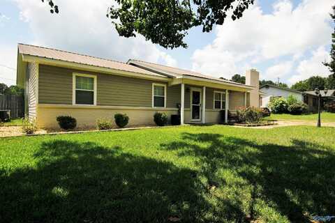 1803 Tunsel Road SW, Hartselle, AL 35640