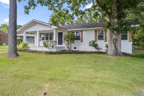 135 Bryant Street, Gadsden, AL 35901