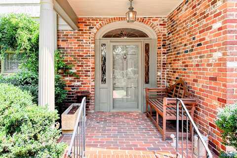1602 Woodland Street SE, Decatur, AL 35601