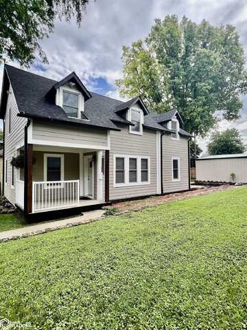 436 North 3rd, Oskaloosa, IA 52577