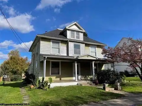 42 Meade Street, Buckhannon, WV 26201