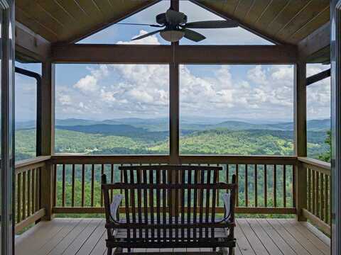40 Reitzel Ridge, Murphy, NC 28906