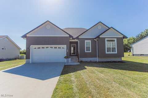 4463 Cloverlane Avenue NW, Champion, OH 44483