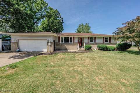2735 Larkmoor Street, Lorain, OH 44052