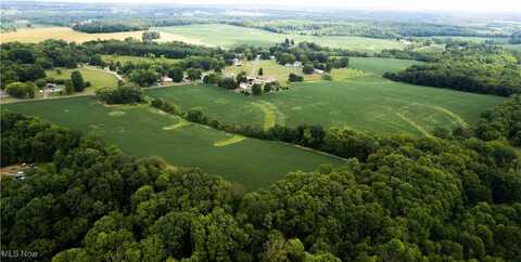 N Pleasant Drive, Unity, OH 44413