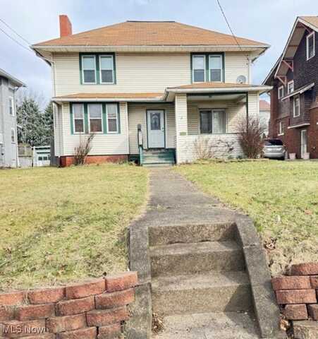 799 E Buchtel Avenue, Akron, OH 44305