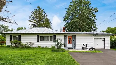 1690 Potts Lane, Zanesville, OH 43701