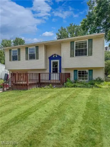 164 Summerberry Lane, Niles, OH 44446