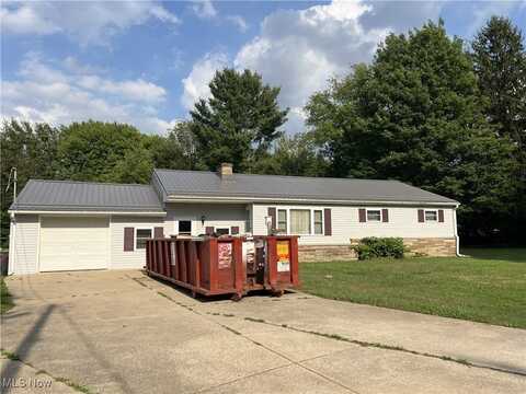 7066 Reed Road, Conneaut, OH 44030