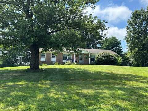 3007 Swallen Avenue, Louisville, OH 44641