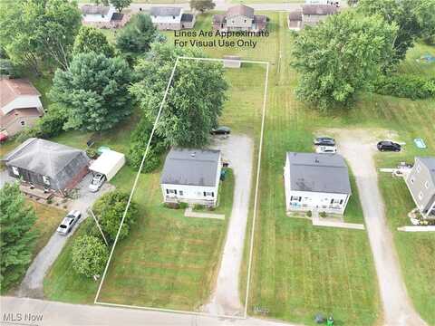 412 Beechwood Street, Louisville, OH 44641