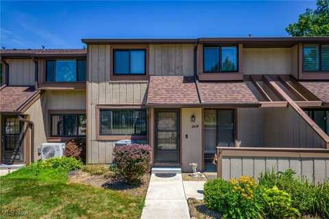 11424 Harbour Light Drive, North Royalton, OH 44133