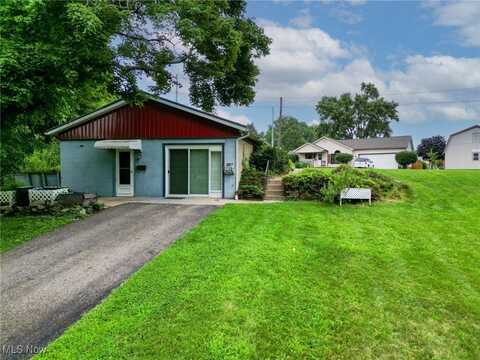 139 Canal Street W, Navarre, OH 44662