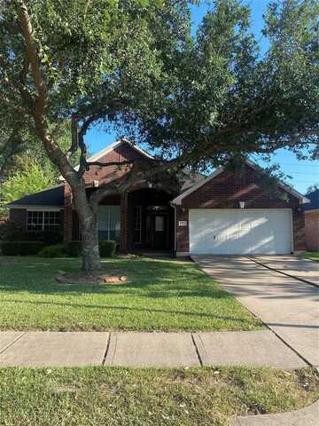 8312 Spinnaker Bay Lane, Pearland, TX 77584