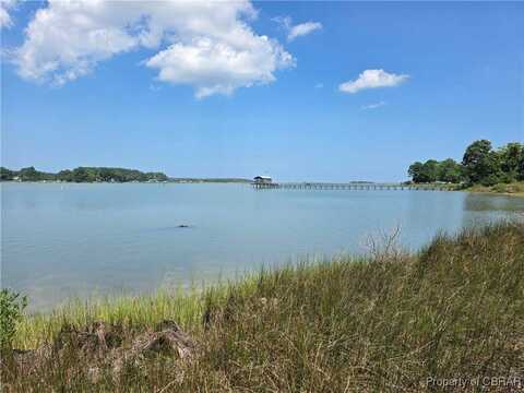 000 Horn Harbor Avenue, New Point, VA 23125