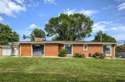 4545 Polk Street, Omaha, NE 68117