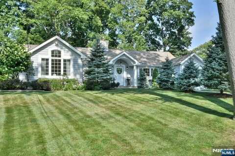 550 Overlook Drive, Wyckoff, NJ 07481