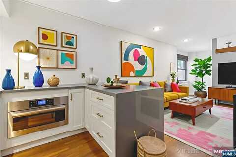 3050 Edwin Avenue #2D, Fort Lee, NJ 07024