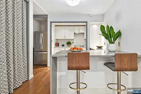3050 Edwin Avenue #2D, Fort Lee, NJ 07024