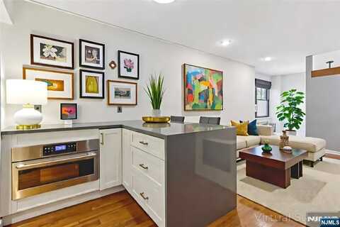 3050 Edwin Avenue #2D, Fort Lee, NJ 07024