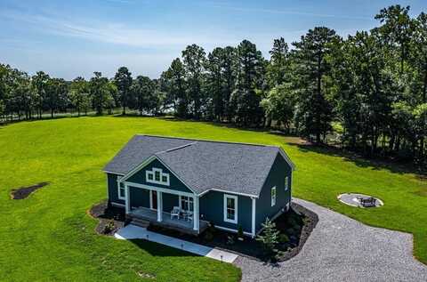 82 Minglewood Lane, Kilmarnock, VA 22482
