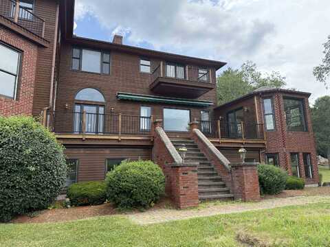 533 Bay Road, Shelburne, VT 05482