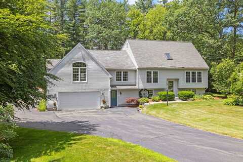 25 Chatfield Drive, Litchfield, NH 03052
