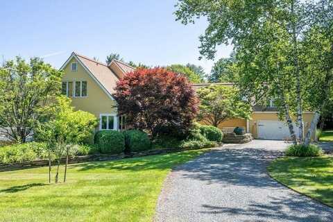 134 Chester Arthur Road, Hartford, VT 05059