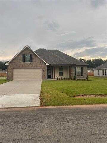 42290 BLUE BAY Drive, Ponchatoula, LA 70454