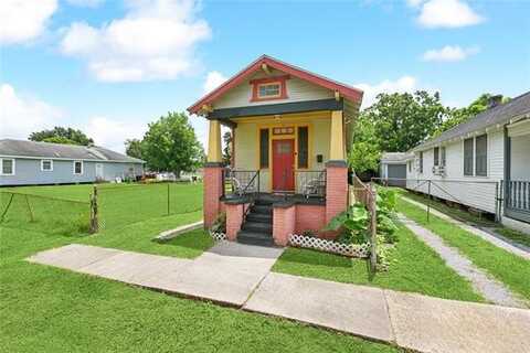 1112 CASA CALVO Street, New Orleans, LA 70114