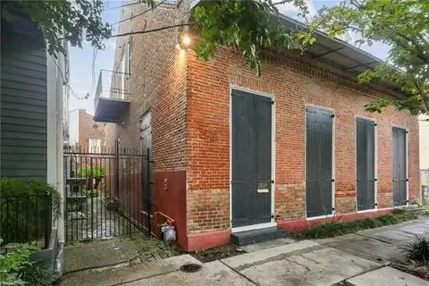 1809 DAUPHINE Street, New Orleans, LA 70116