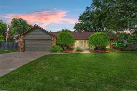 2400 W Atlanta Court, Broken Arrow, OK 74012
