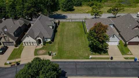 3916 N Pine Avenue, Broken Arrow, OK 74012