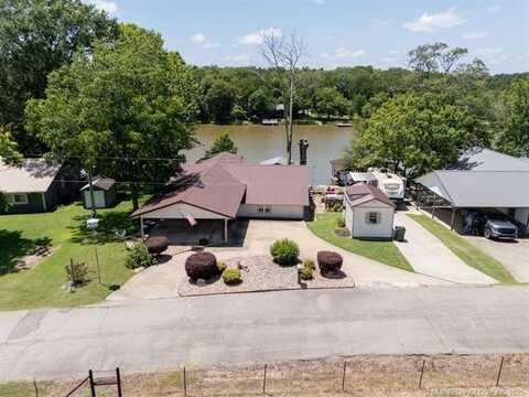 1064 Lakeside Drive, Fort Towson, OK 74735