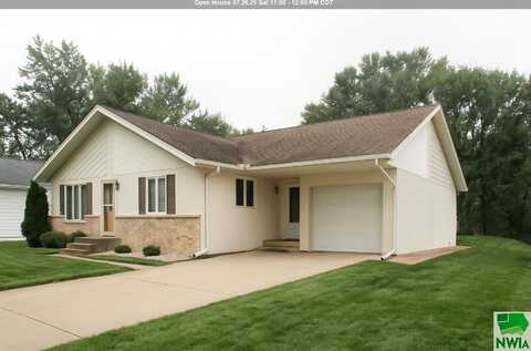 227 3rd Ave NW, Le Mars, IA 51031