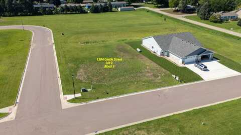 1304 Castle Street, Larchwood, IA 51241