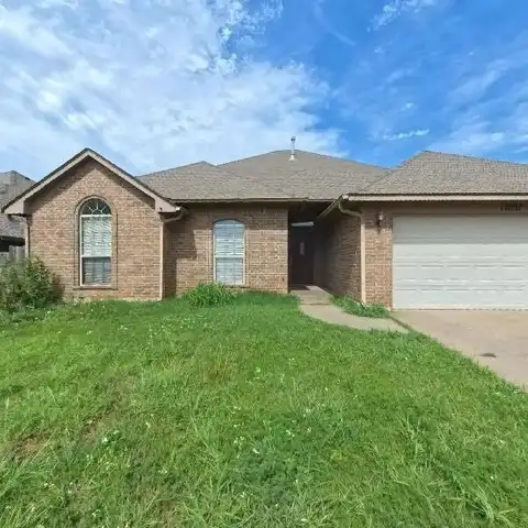 17037 Woodvine Drive, Edmond, OK 73012