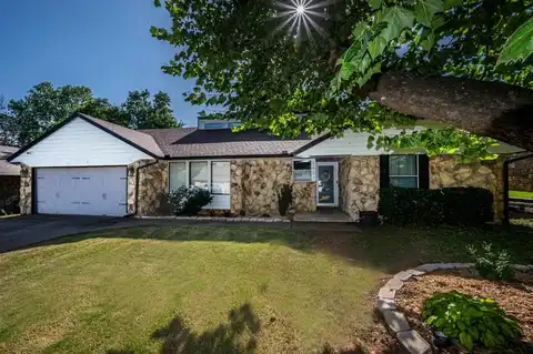 2601 Valley Brook Drive, Edmond, OK 73034