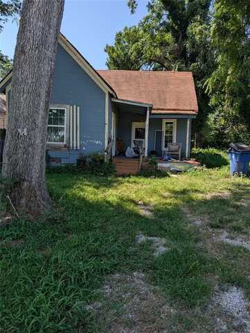 915 W Logan Avenue, Guthrie, OK 73044