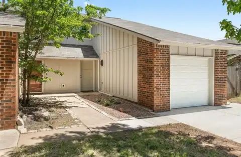 1402 Pennington Avenue, Edmond, OK 73012