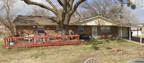 302 W Chickasaw Street, Wynnewood, OK 73098