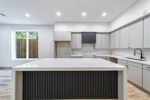 908 S Ewing Avenue, Dallas, TX 75203