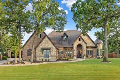210 Woodland Drive, Krugerville, TX 76227