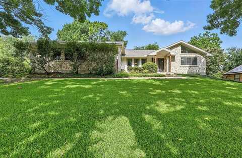 4213 Village Green Drive, Irving, TX 75038