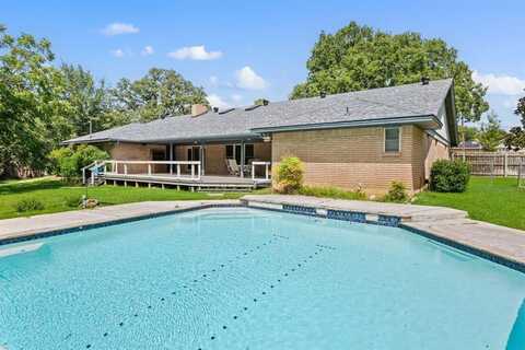 1221 Forest Ridge Drive, Bedford, TX 76022