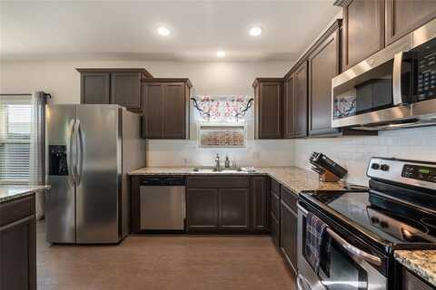8917 Tenderfoot Lane, Aubrey, TX 76227