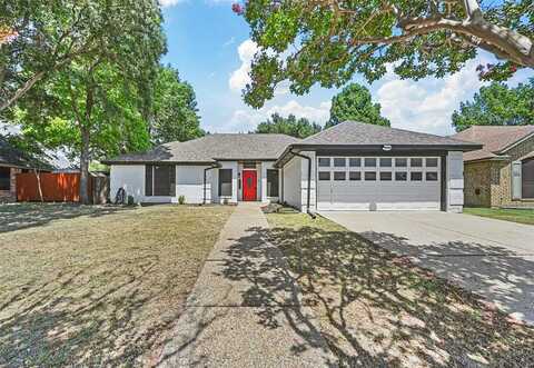 2530 Seven Hills Drive, Grand Prairie, TX 75052